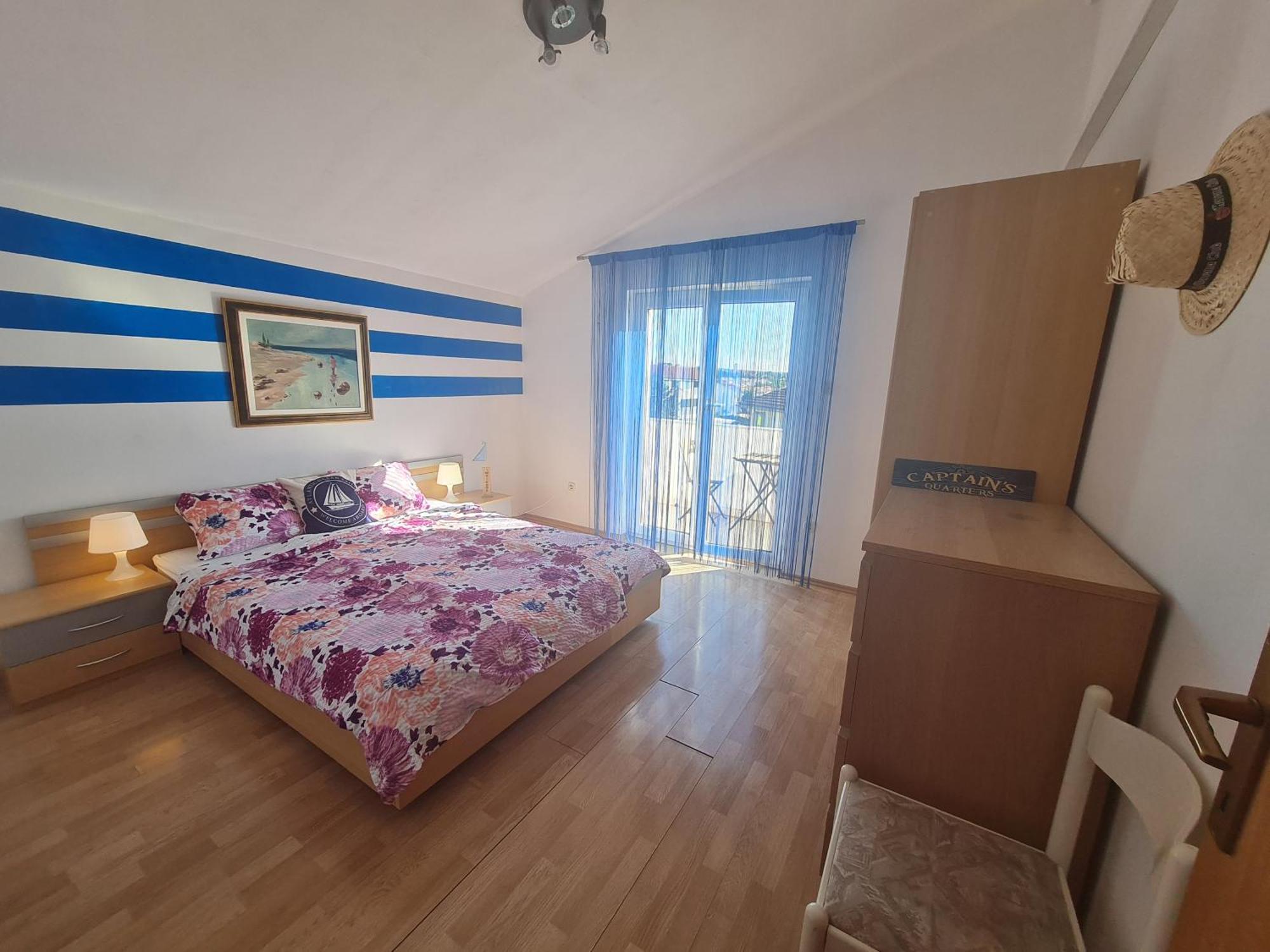 Apartmani Elena Малинска Номер фото